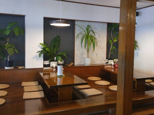 沖縄そば店のホールスタッフ | 沖縄そば あじゃずの求人