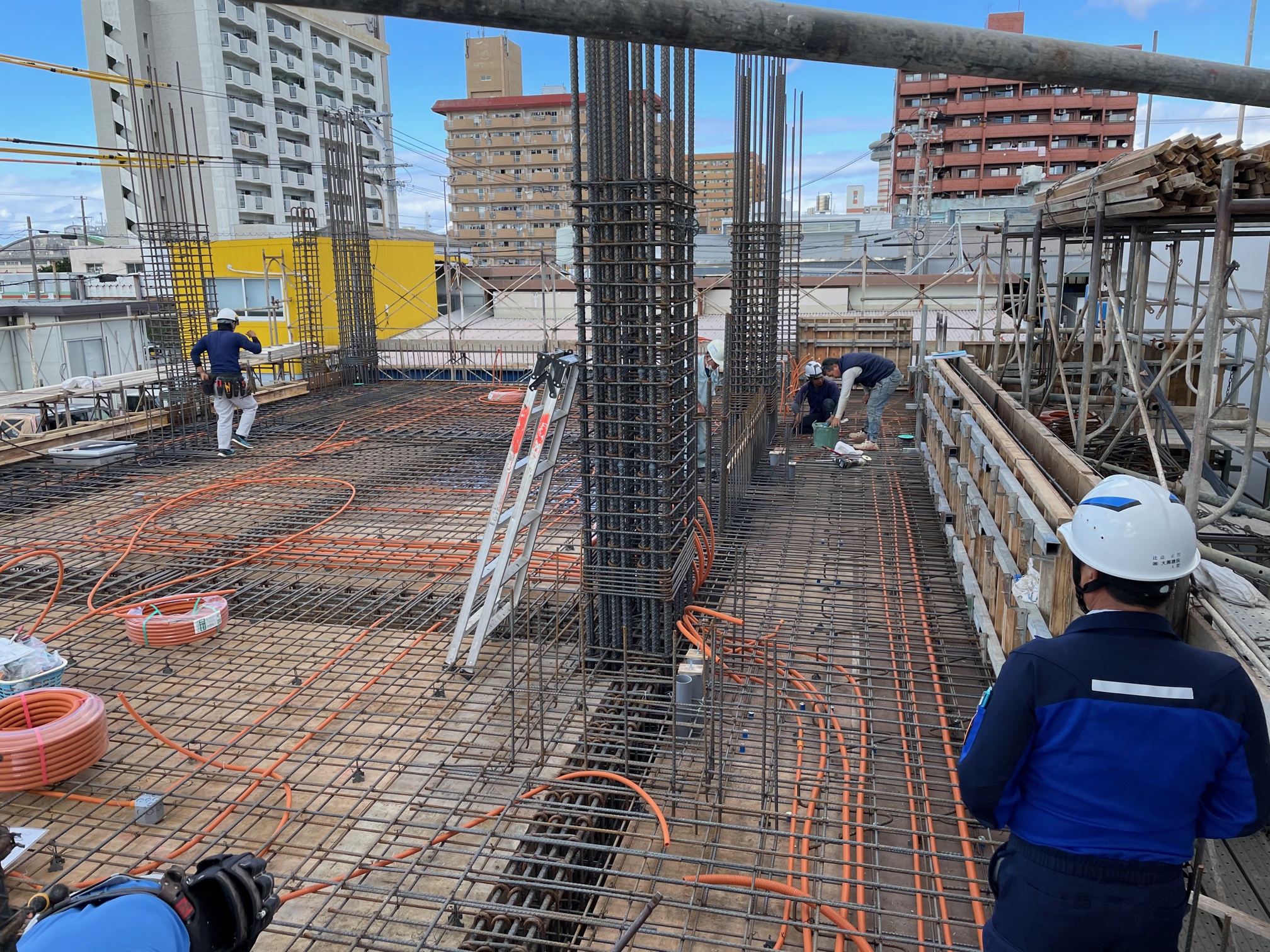 直行直帰OKの打設工 | 有限会社 与座技建の求人