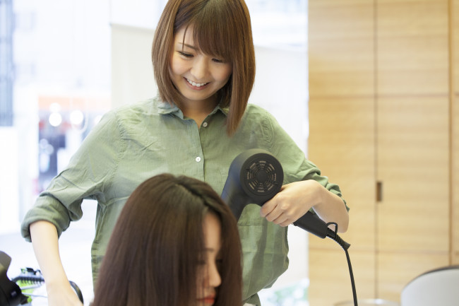 アシスタント ヘアカラー専門店 リプレイの求人情報 沖縄求人情報ルーキーweb アシスタント ヘアカラー専門店 リプレイの求人情報 沖縄求人情報ルーキーweb