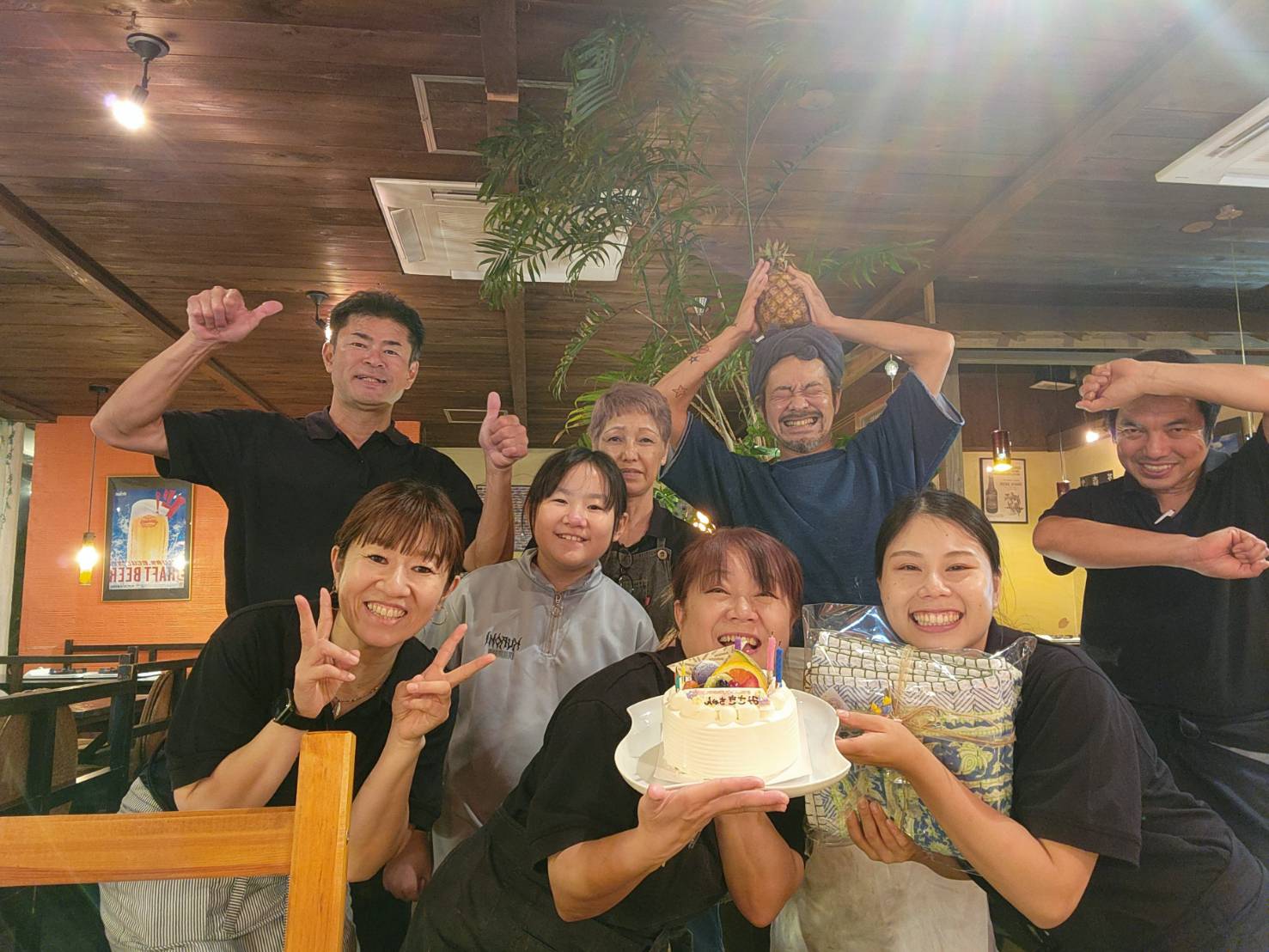 ホール・キッチンスタッフ | オキナワ料理 やんばるの求人