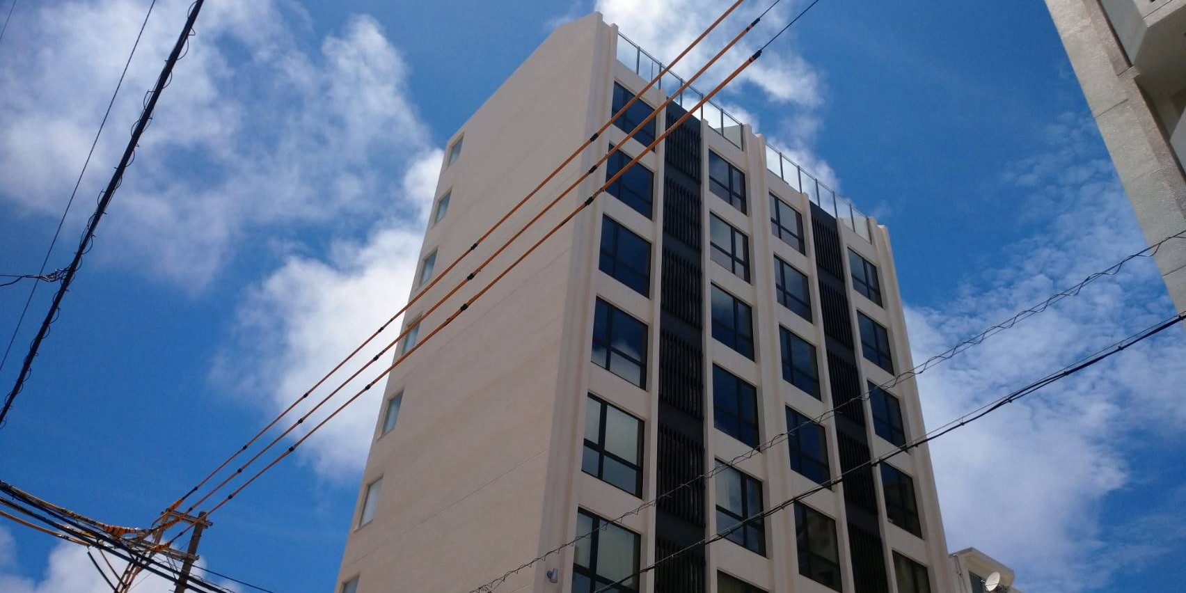 ホテル BRICK / Bar Tresent