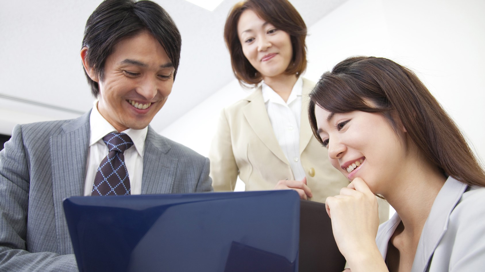 公益財団法人 沖縄県労働者福祉基金協会