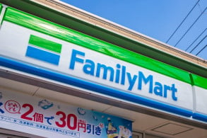 ファミリーマート 壺川駅前店