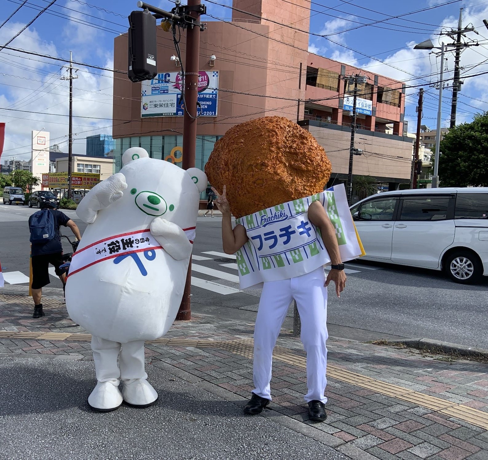 ファミリーマート糸満小学校前店