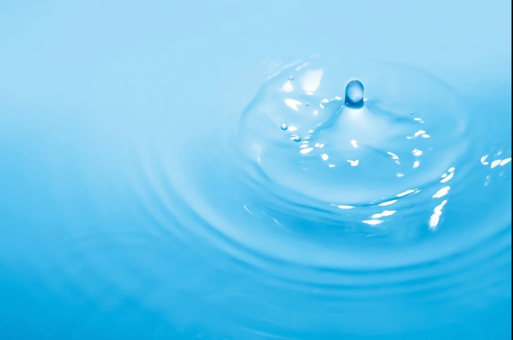 株式会社　輝水