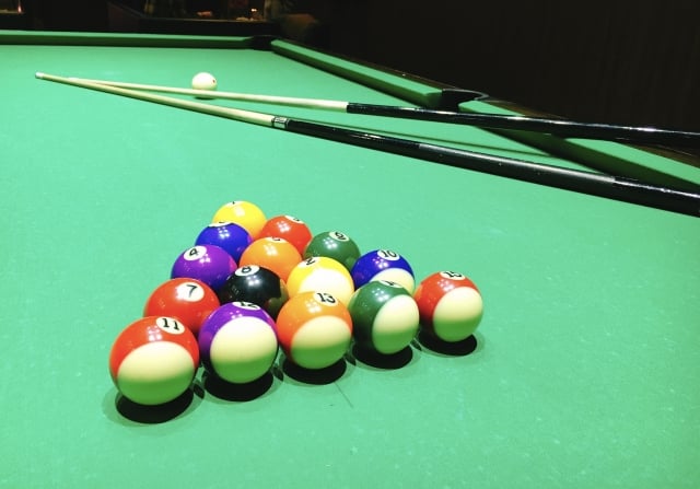 ホールスタッフ | ビリヤード ZONEの求人