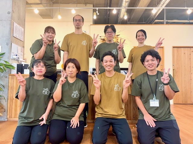 【土日休み】リハビリ特化+腸活デイサービスの介護士（無資格スタート大歓迎） | デイサービス すんじゃの求人