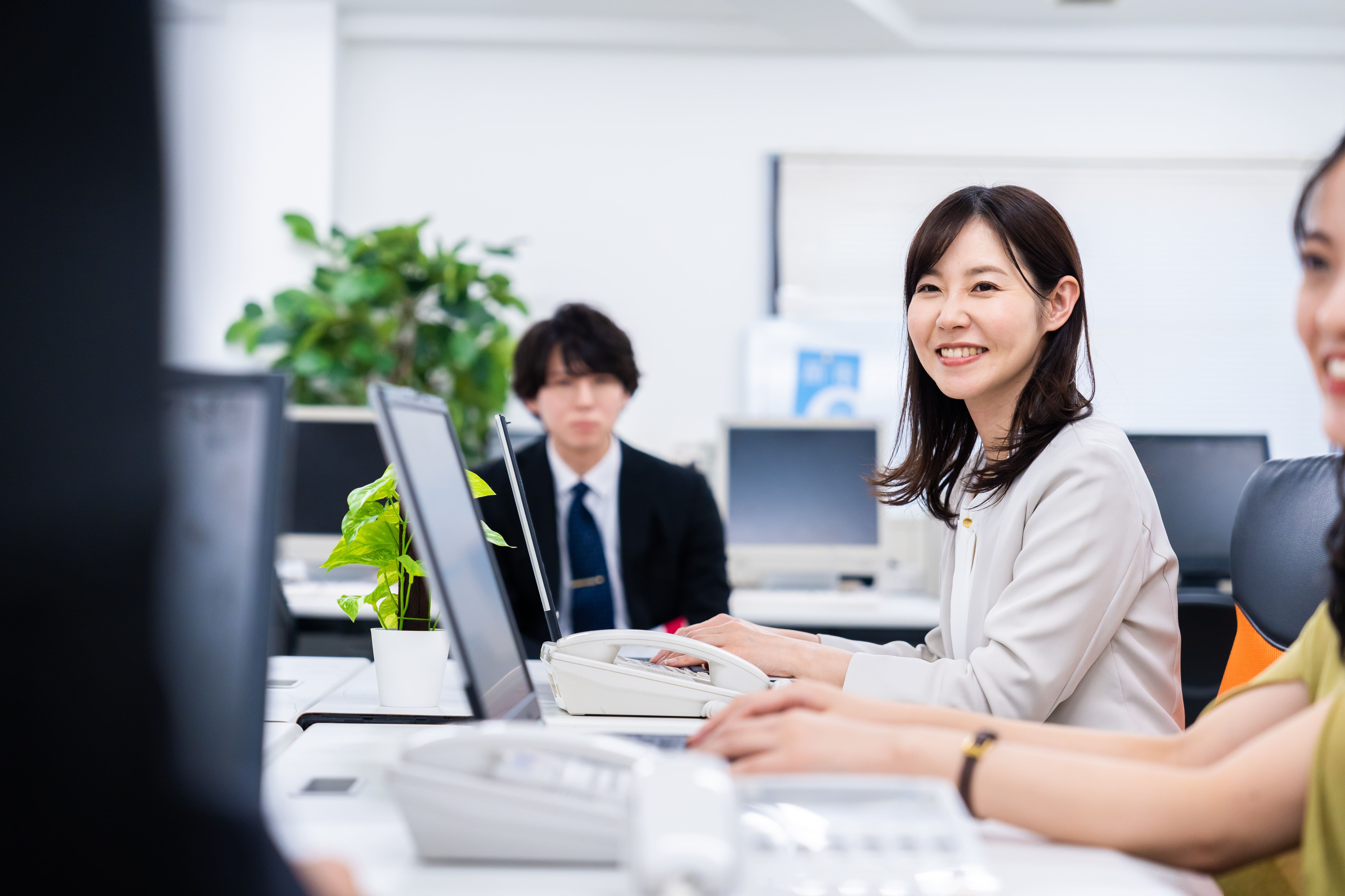 ＼未経験歓迎／求人誌・Webメディアづくりを支える事務アシスタント【土日祝休み/扶養内可】 | 株式会社 ラジカル沖縄の求人